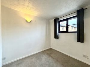 Bedroom- click for photo gallery
